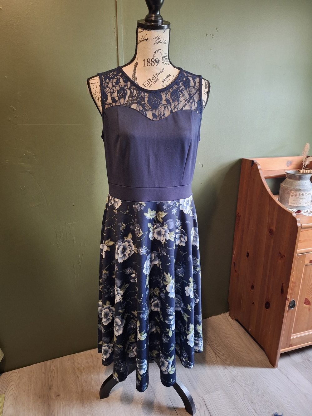 Jasambac Navy Lace Floral Dress